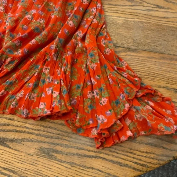 FREE PEOPLE floral print ruffled mini dress/cross back - Picture 2 of 11